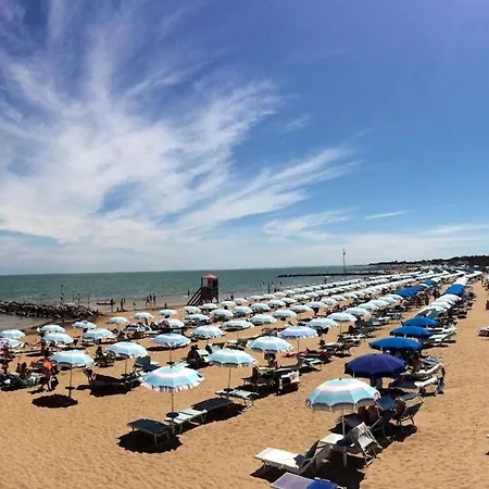 Semi-detached House In Lignano Pineta Lignano Sabbiadoro